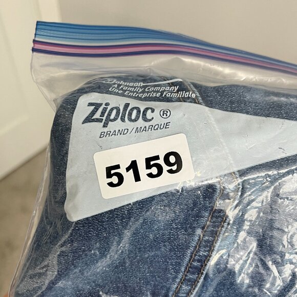 Gap Size 16/33 Blue 5" Denim Jean Shorts - Picture 8 of 9